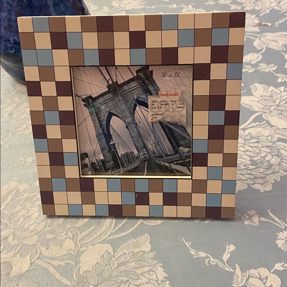 Multicolor Checkered Photo Frame - Picture 3 of 8